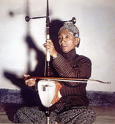225px-pak_cokro_rebab.jpg