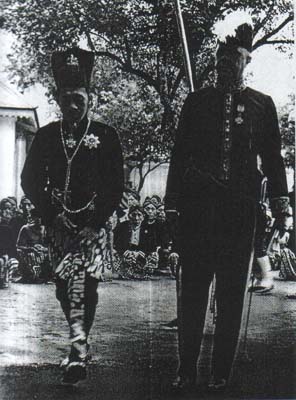 PENOBATAN SULTAN HAMENGKU BUWANA IX TAHUN 1940