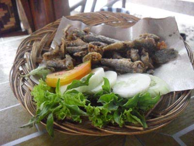 SAMBAL COLO-COLO DAN NILA ASEM PEDAS
